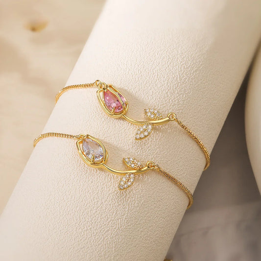 Cute Tulip Bracelet - Pink & White Savaé Design